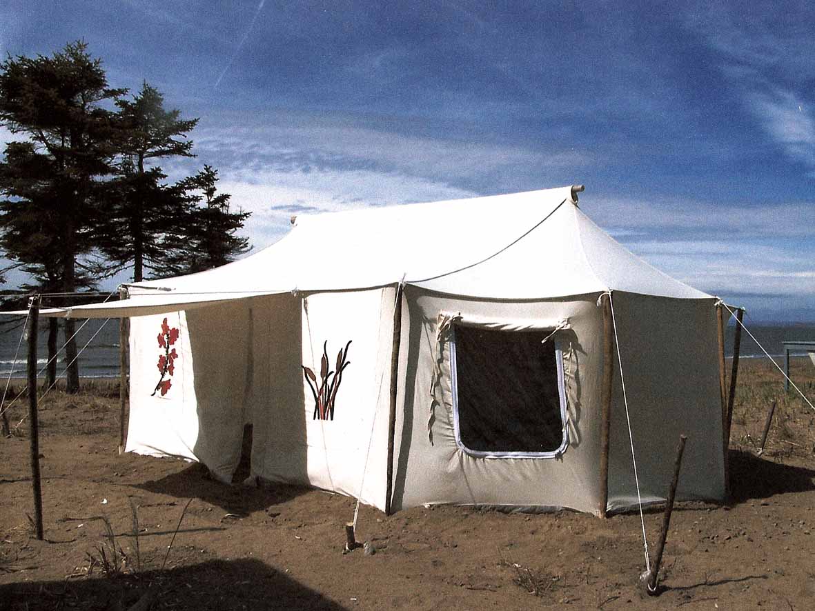 Tente Atelier de création / co-design de Mariette Manigouche et PAV 2006